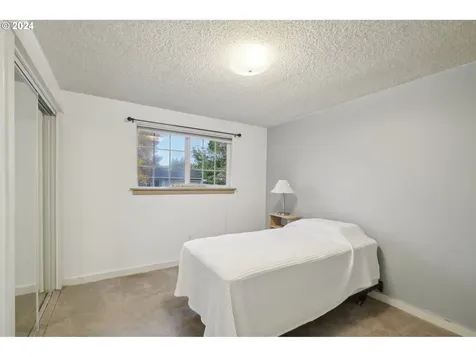1723 NW 103rd Street Vancouver WA 98685