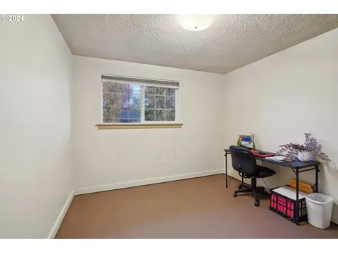 1723 NW 103rd Street Vancouver WA 98685