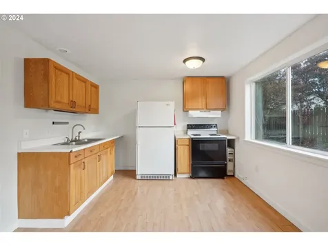 1723 NW 103rd Street Vancouver WA 98685