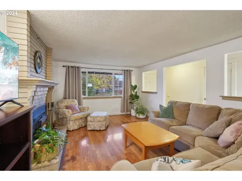 1723 NW 103rd Street Vancouver WA 98685