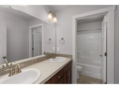 19977 Sw 64th Terrace Tualatin OR 97062