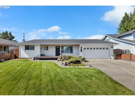 150 Alturas Drive Kelso WA 98626