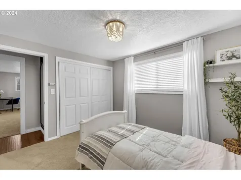 150 Alturas Drive Kelso WA 98626