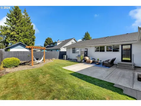150 Alturas Drive Kelso WA 98626