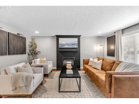 150 Alturas Drive Kelso WA 98626