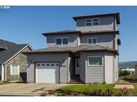 1587 NW 39th Street Lincoln City OR 97367