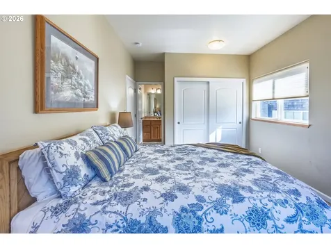 1587 NW 39th Street Lincoln City OR 97367