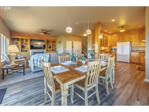 1587 NW 39th Street Lincoln City OR 97367