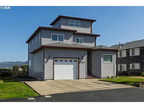 1587 NW 39th Street Lincoln City OR 97367