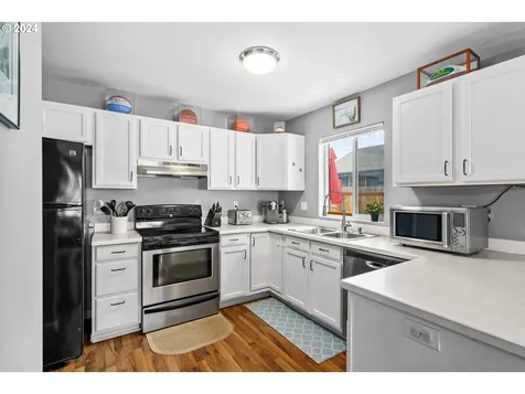 946 Bennett Lane Eugene OR 97404