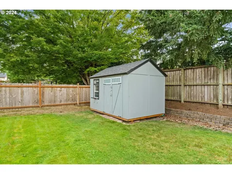 946 Bennett Lane Eugene OR 97404