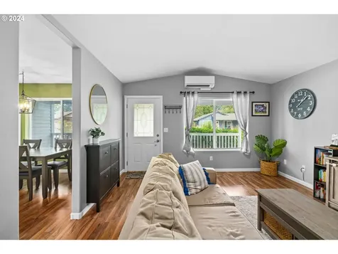 946 Bennett Lane Eugene OR 97404