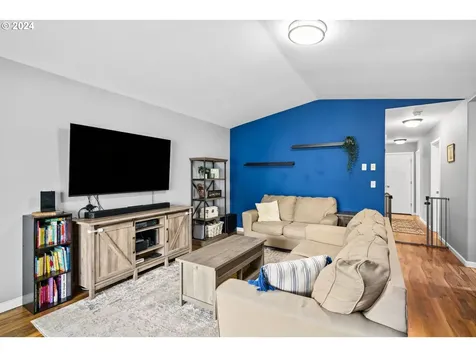 946 Bennett Lane Eugene OR 97404