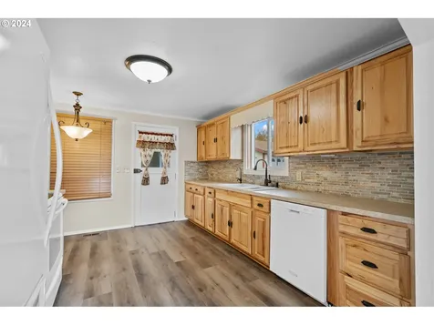 1655 NE 2nd Street Hermiston OR 97838