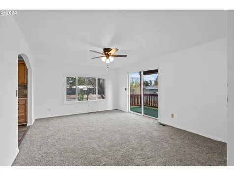 1655 NE 2nd Street Hermiston OR 97838