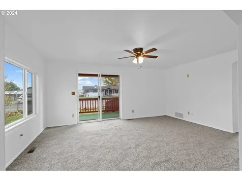 1655 NE 2nd Street Hermiston OR 97838