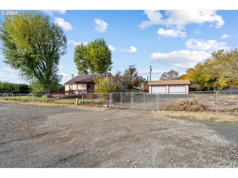 1655 NE 2nd Street Hermiston OR 97838