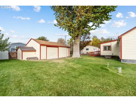 1655 NE 2nd Street Hermiston OR 97838