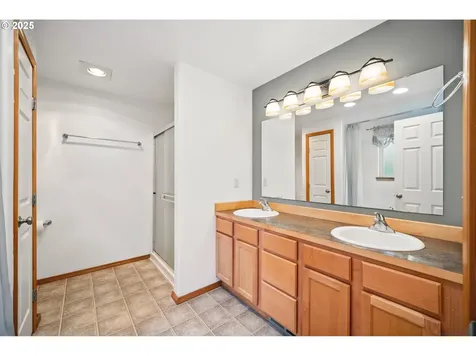 23 Elk Ridge Drive Cathlamet WA 98612