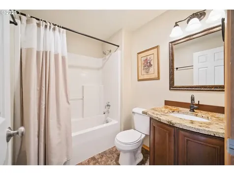23 Elk Ridge Drive Cathlamet WA 98612