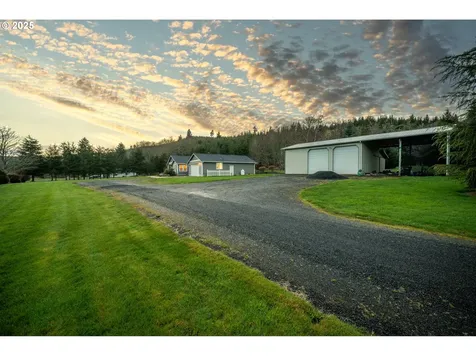 23 Elk Ridge Drive Cathlamet WA 98612