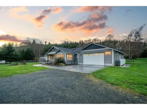 23 Elk Ridge Drive Cathlamet WA 98612