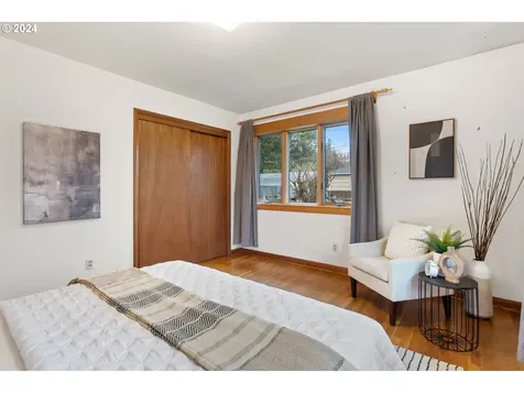 2245 SE 77th Avenue Portland OR 97215