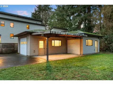 2245 SE 77th Avenue Portland OR 97215