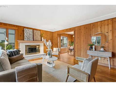 2245 SE 77th Avenue Portland OR 97215