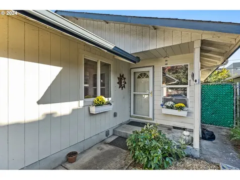 1840 W 10th Avenue Eugene OR 97402