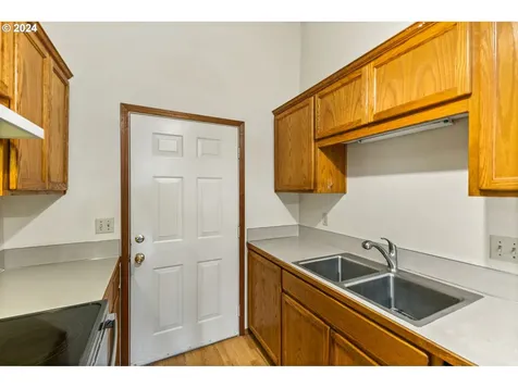 1840 W 10th Avenue Eugene OR 97402