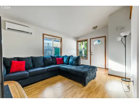 1840 W 10th Avenue Eugene OR 97402