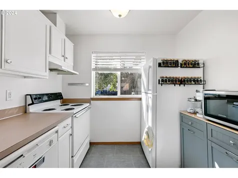 356 20th Street Springfield OR 97477