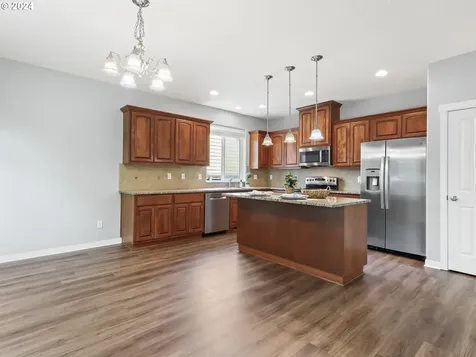6708 NE 106th Street Vancouver WA 98686