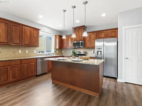 6708 NE 106th Street Vancouver WA 98686