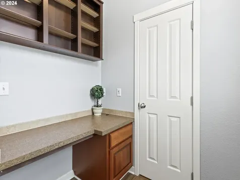 6708 NE 106th Street Vancouver WA 98686