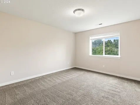 6708 NE 106th Street Vancouver WA 98686