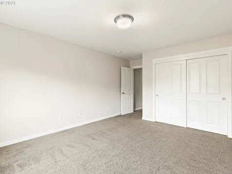6708 NE 106th Street Vancouver WA 98686