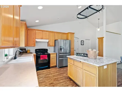1157 Yew Street Junction City OR 97448