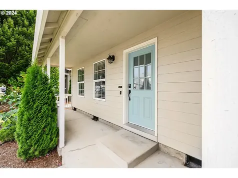 2257 N Irvine Street Cornelius OR 97113