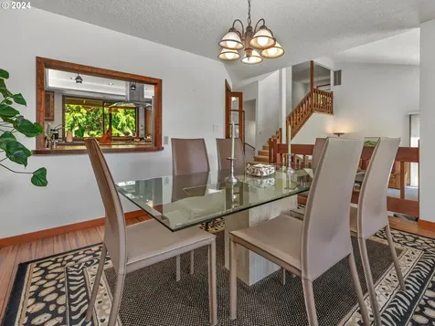 2893 Se Lonny Court Hillsboro OR 97123