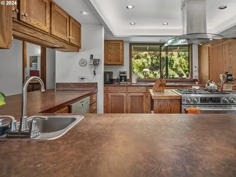 2893 Se Lonny Court Hillsboro OR 97123