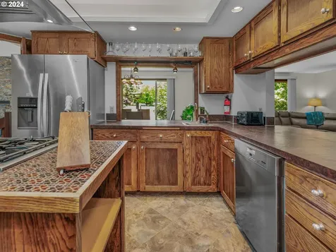 2893 Se Lonny Court Hillsboro OR 97123