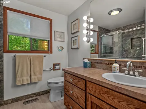 2893 Se Lonny Court Hillsboro OR 97123
