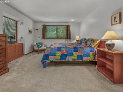 2893 Se Lonny Court Hillsboro OR 97123