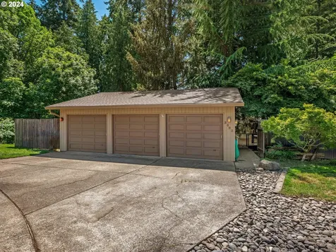 2893 Se Lonny Court Hillsboro OR 97123