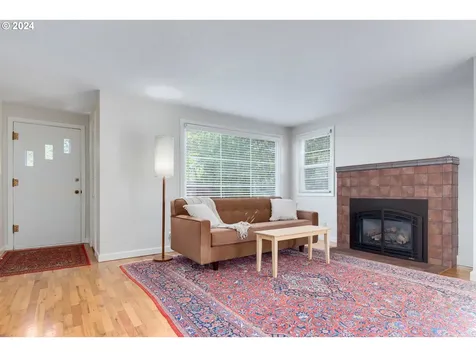 1210 W Broadway Eugene OR 97402