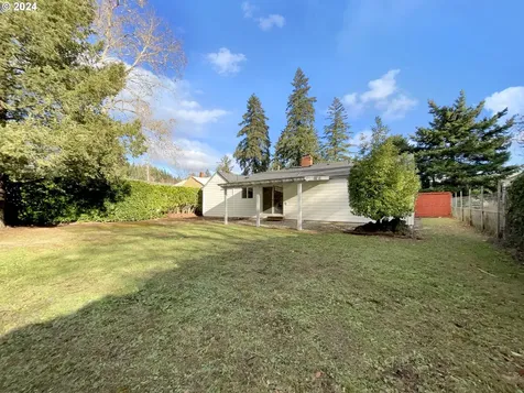 1715 NE 92nd Avenue Portland OR 97220