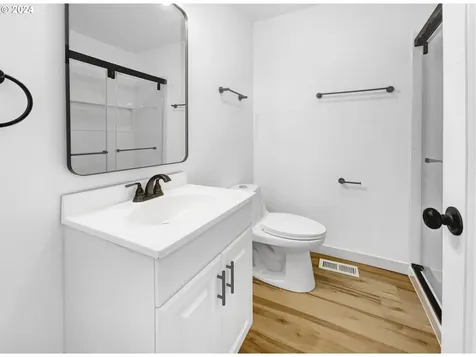 1715 NE 92nd Avenue Portland OR 97220
