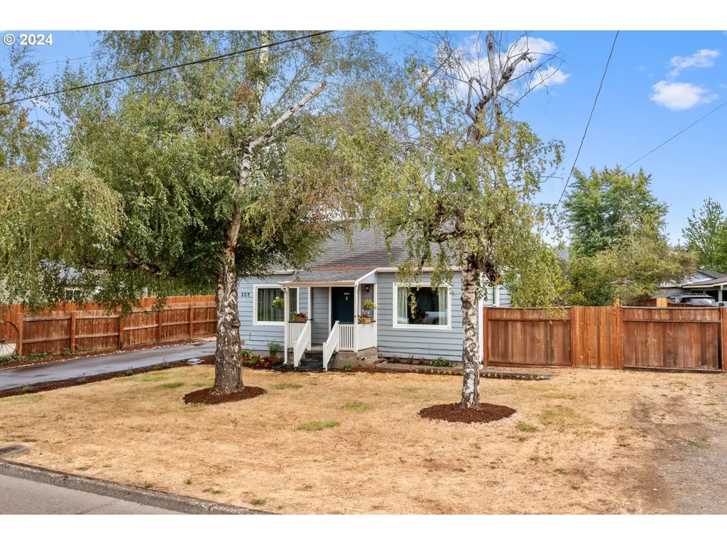 207 Shirley Street Molalla OR 97038